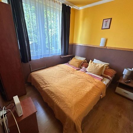 Aranyeso Apartman ハイデゥソボスロー エクステリア 写真