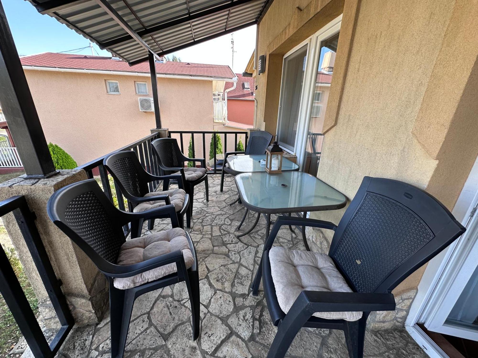 Aranyeso Apartman ハイデゥソボスロー エクステリア 写真