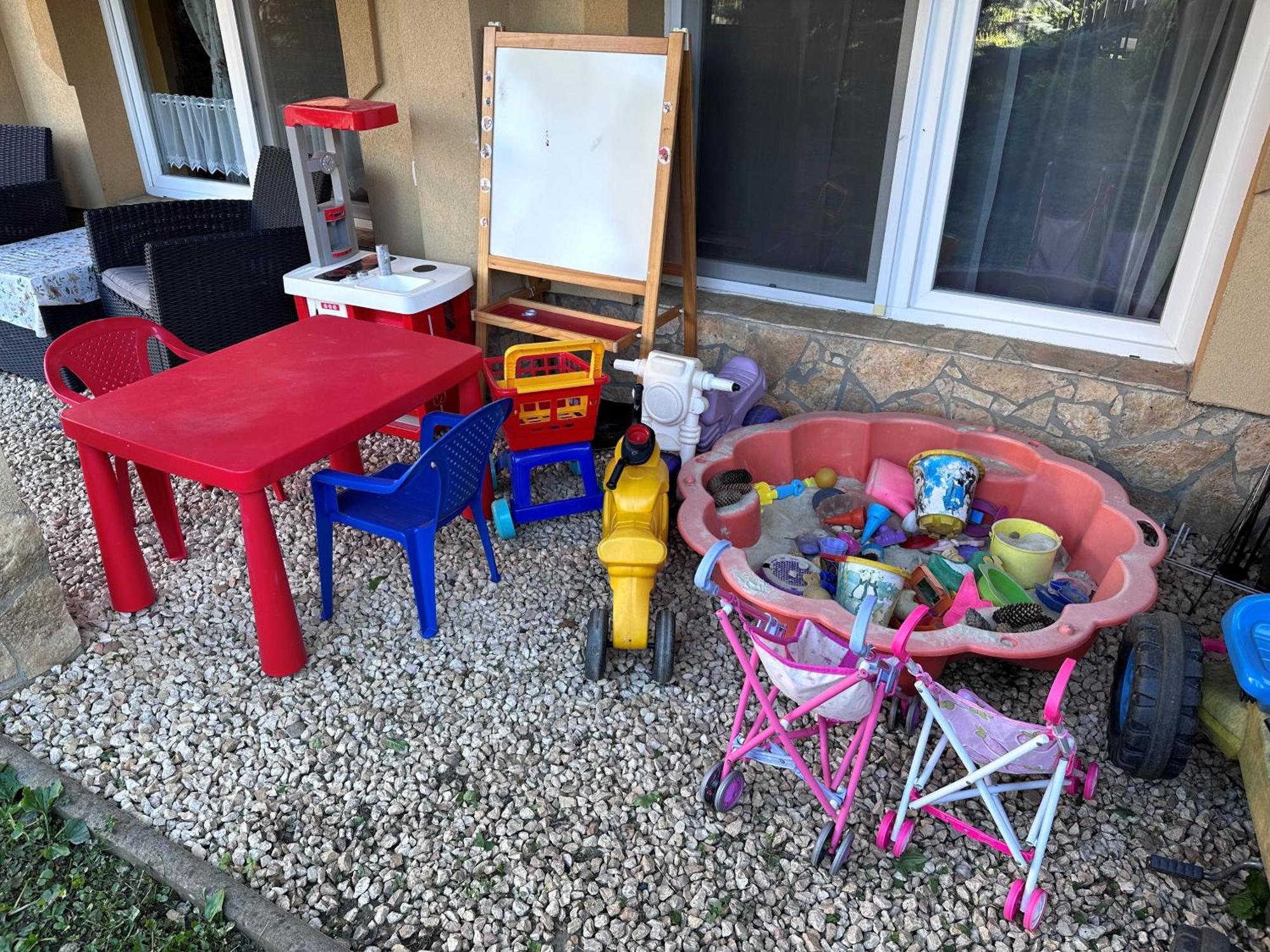 Aranyeso Apartman ハイデゥソボスロー エクステリア 写真